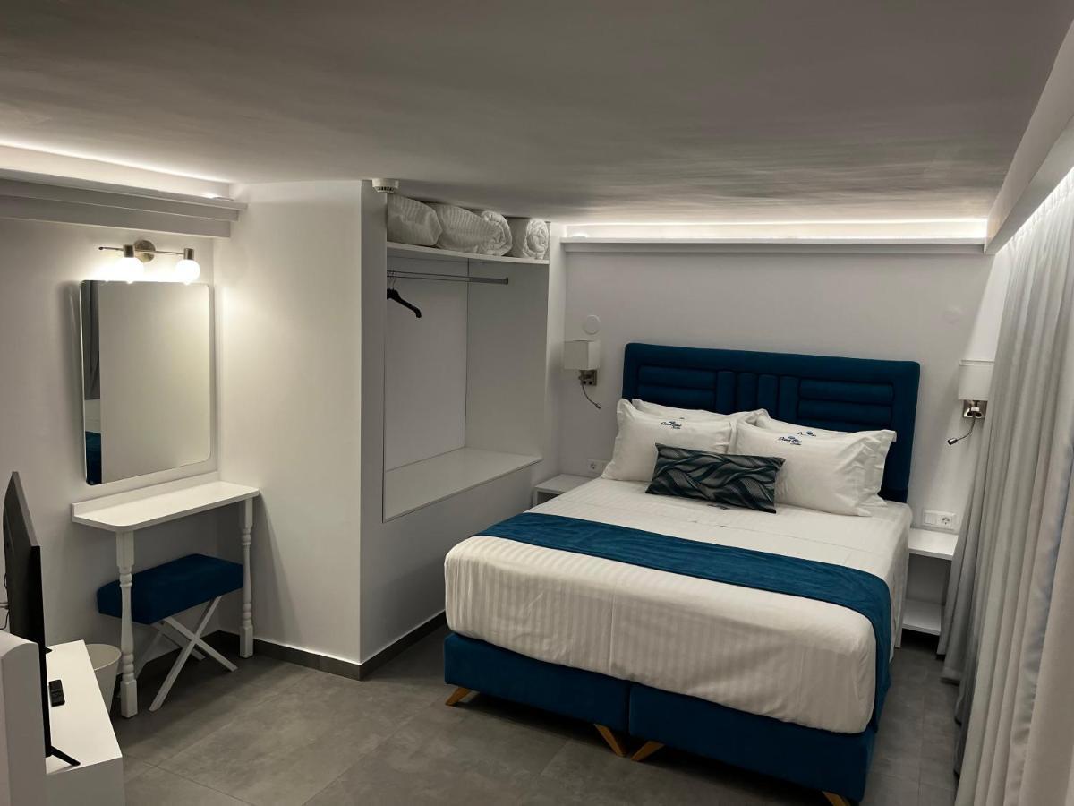 Ocean Blue Suites Ierissos Exterior photo