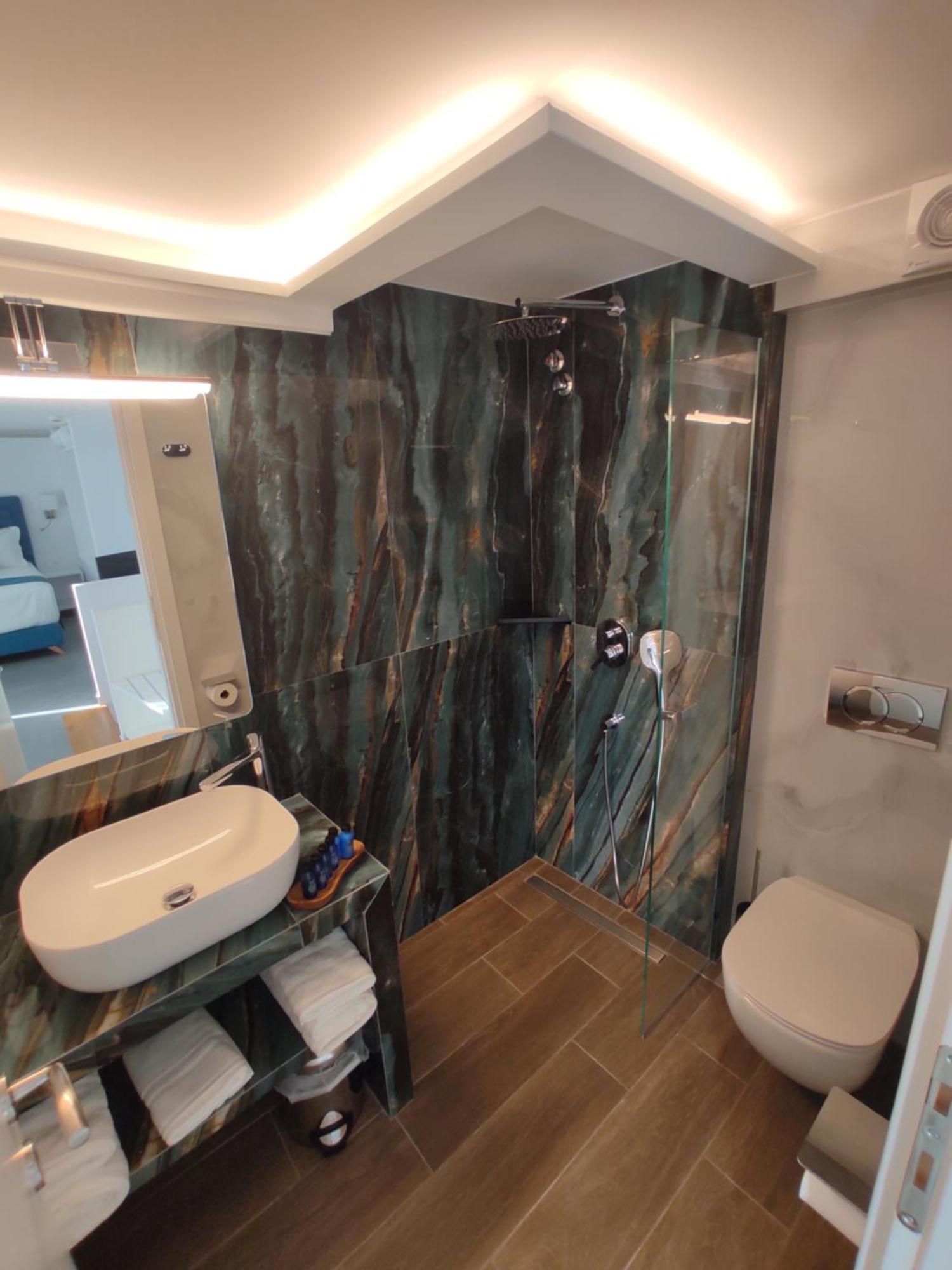 Ocean Blue Suites Ierissos Room photo
